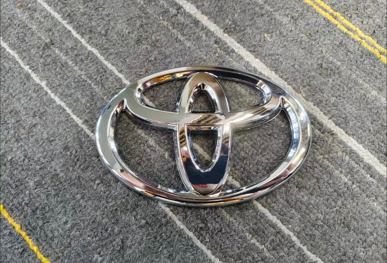 Front Grille Emblem Chrome Badge w/Adhesive for 2014-2016 Toyota Corolla Emblem
