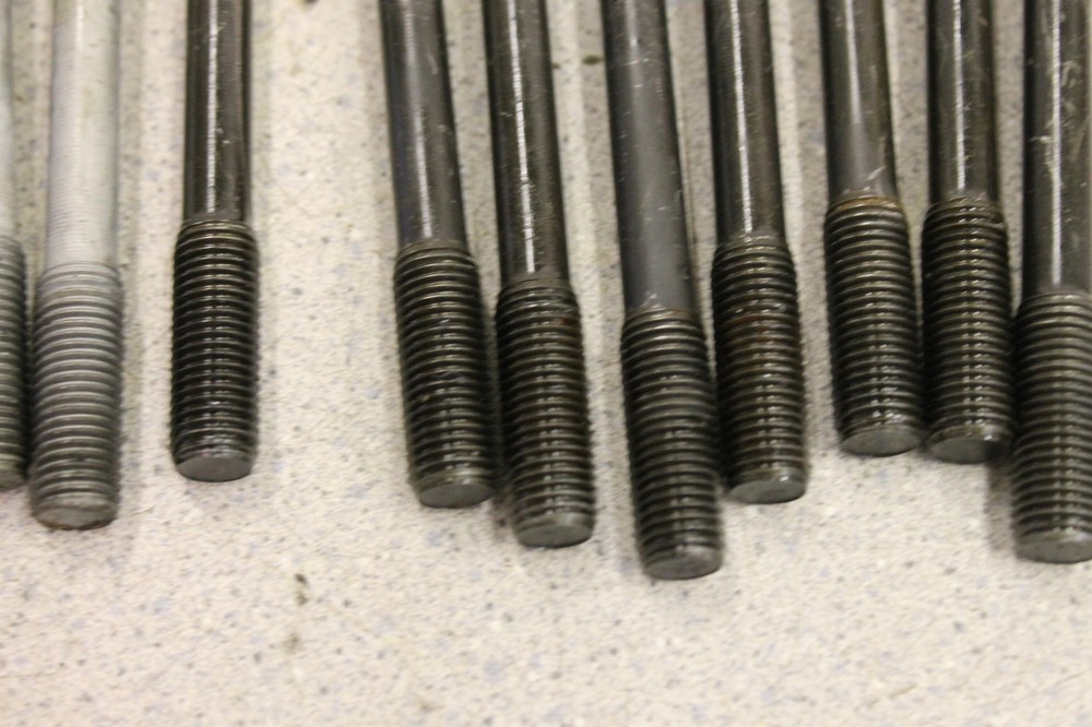 1995 Suzuki RF900R ENGINE CYLINDER HEAD BOLTS STUDS RF 900 95