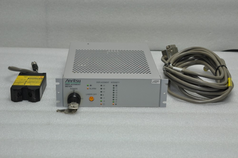 ANRITSU DISPLACEMENT KL2300A + LASER SENSOR HEAD KL1301BMBH & extension cable