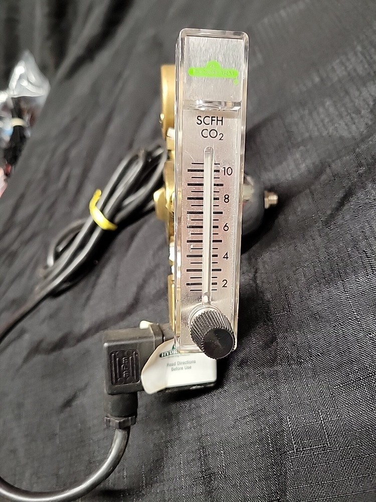 Hydrofarm (CO2) Carbon Dioxide System Regulator Liding Aquarium Hydroponic