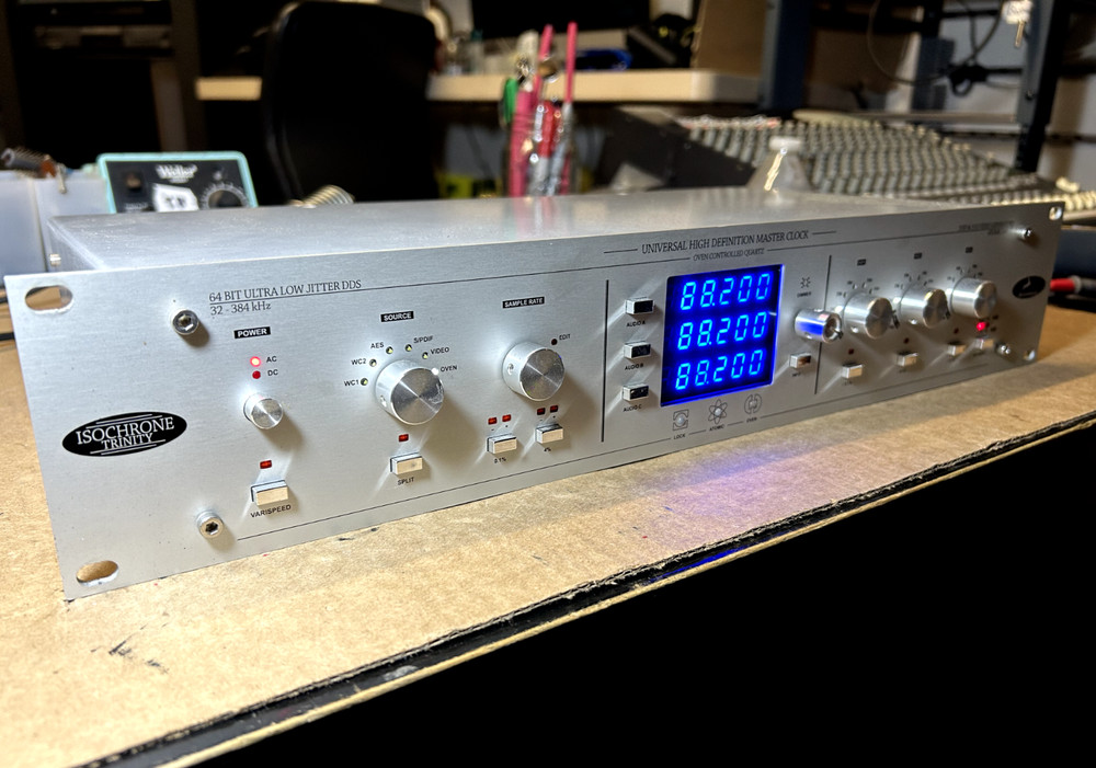 Antelope Isochrome Trinity High Definition Master Clock