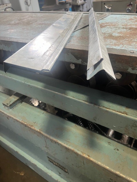 16- 18 Gauge “Pittsburgh” Lockformer, S/N SG 1028