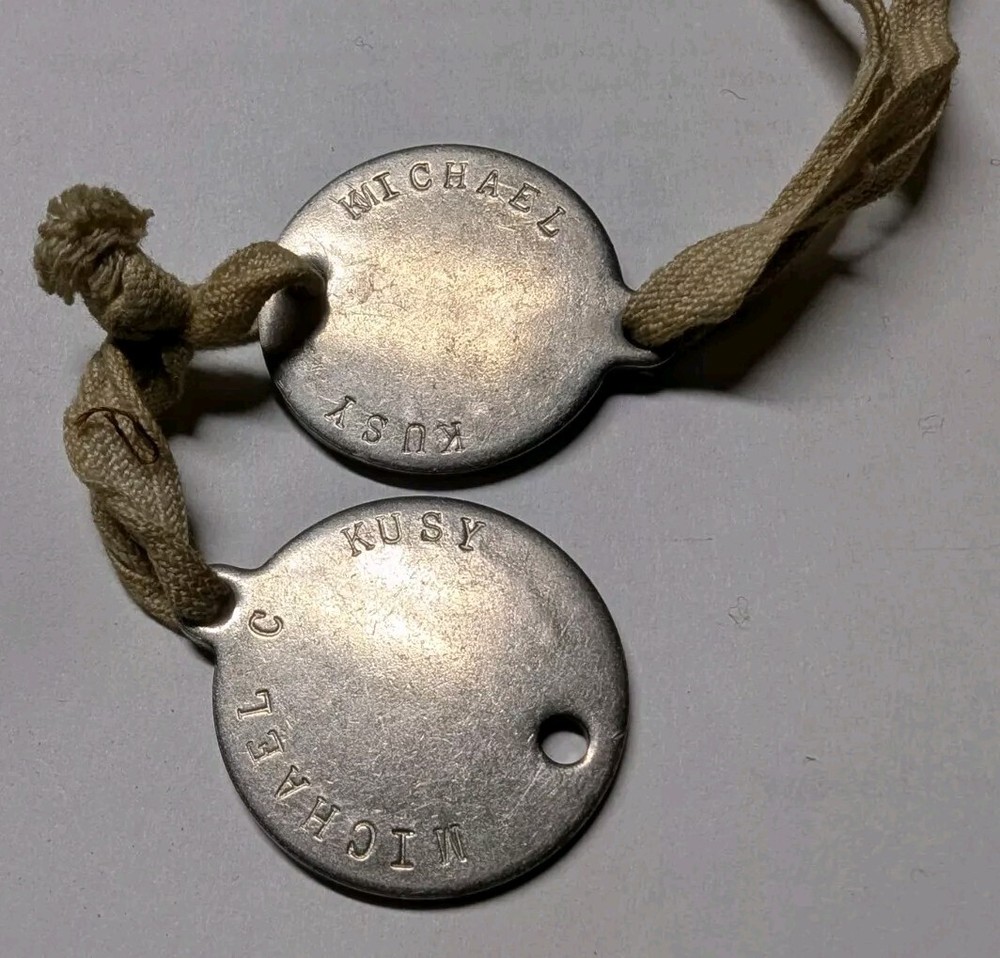 Pre WW2 US Army Dog Tag Pair - M-1924 Type "MICHAEL C KUSY 6877997 USA"   XB