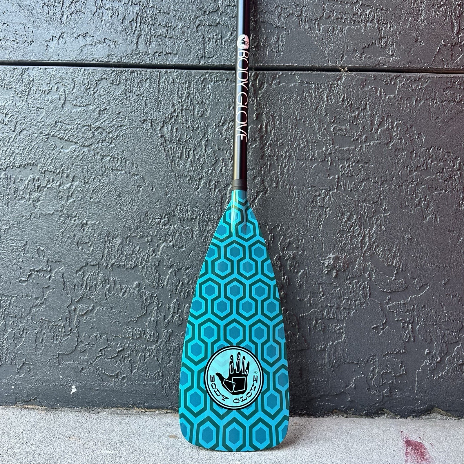 3-Piece Adjustable SUP Paddle –Lightweight, Floating Aluminum Shaft (Body Glove)