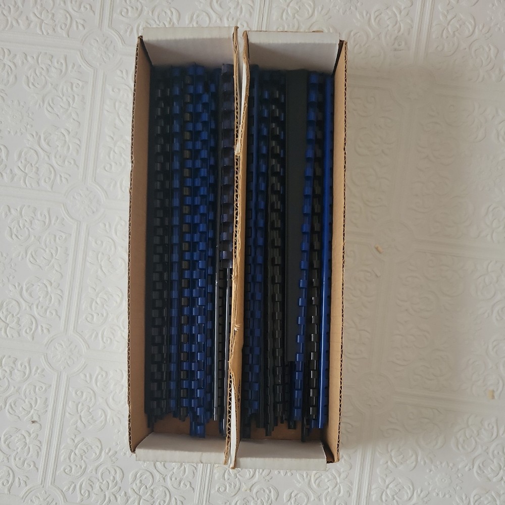 Docubind P100, Binding System with some bindings