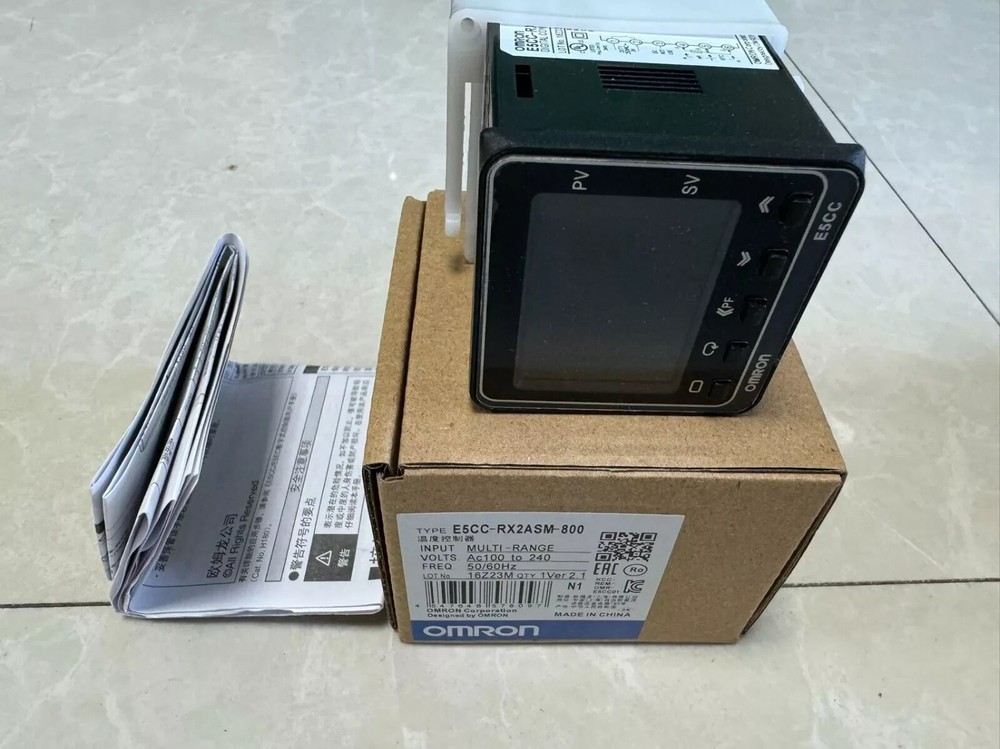 Fast delivery 1PCS NEW Omron Temperature Controller E5CC-RX2ASM-800 100-240 VAC