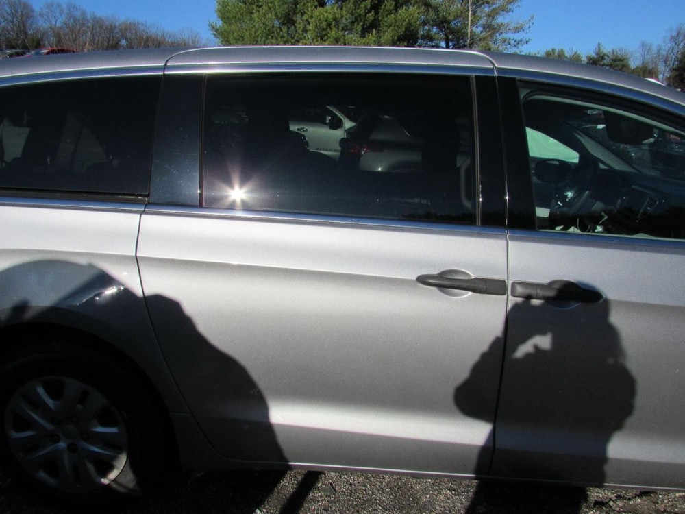 PACIFICA 2018 Glove Box 1015040