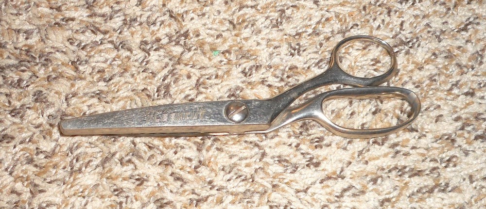 Vintage Kleencut Deluxe Pinking Shears Scissors