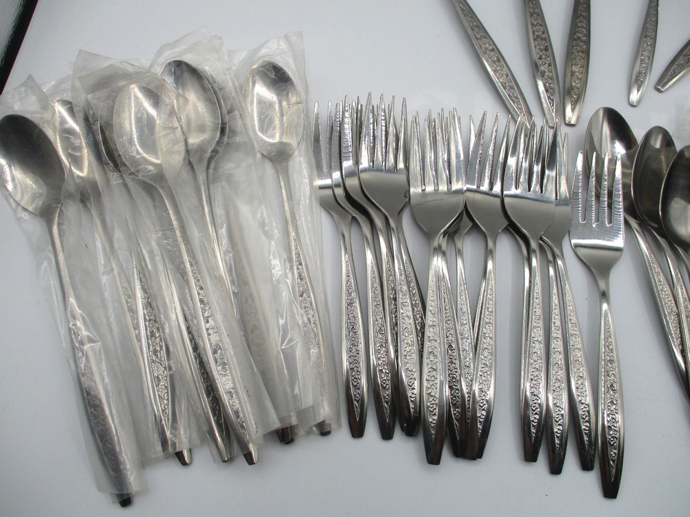 48 PCS CUSTOMCRAFT "CUS5" STAINLESS FLATWARE with MCM FLORAL HANDLE