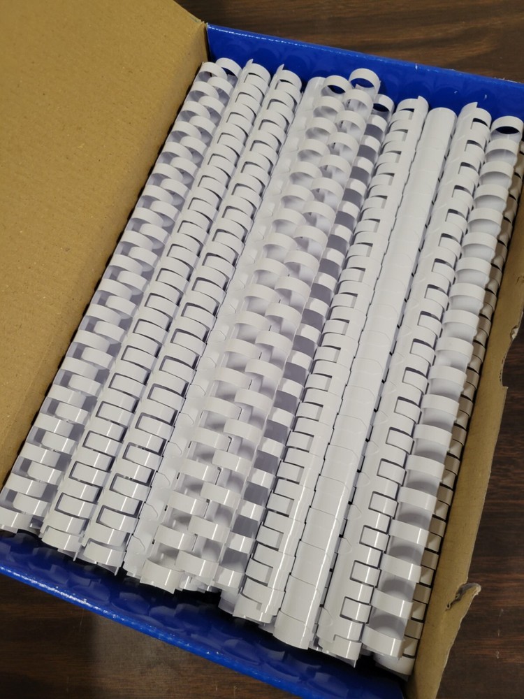 GBC CombBind Plastic Presentation Document Binding Spines - 5/8" WHITE - 100 Pcs