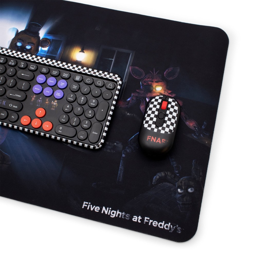 Five Nights at Freddy's Wireless Computer Keyboard Mouse & Mat - Accessory Set™