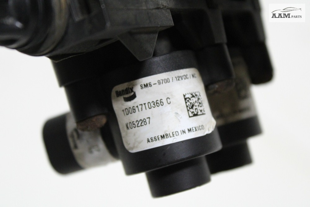 2018-24 FREIGHTLINER CASCADIA ABS MODULATOR VALVE SOLENOID BENDIX OEM
