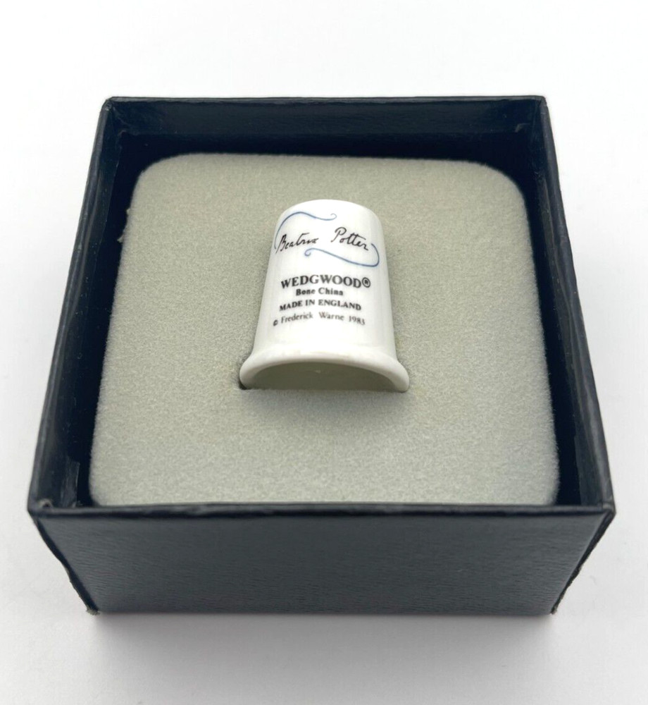 Wedgwood Beatrix Potter Benjamin Bunny Thimble