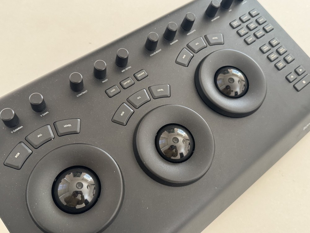 Blackmagic Design Davinci Resolve Micro Panel