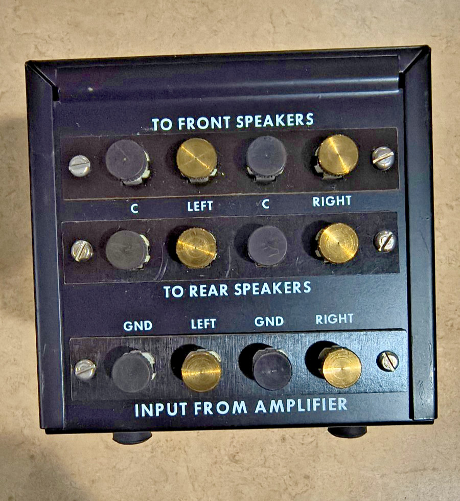 Daynco Quadaptor Model QD-1