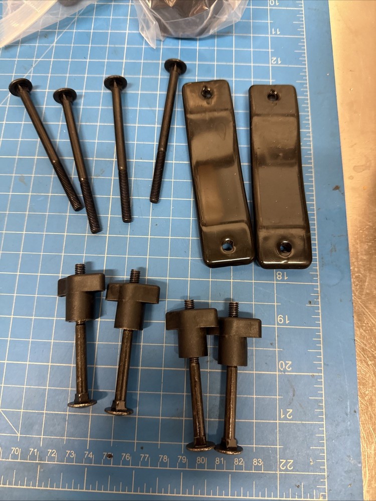 Küat Class 2 - Rooftop Kayak System Fixed - Black