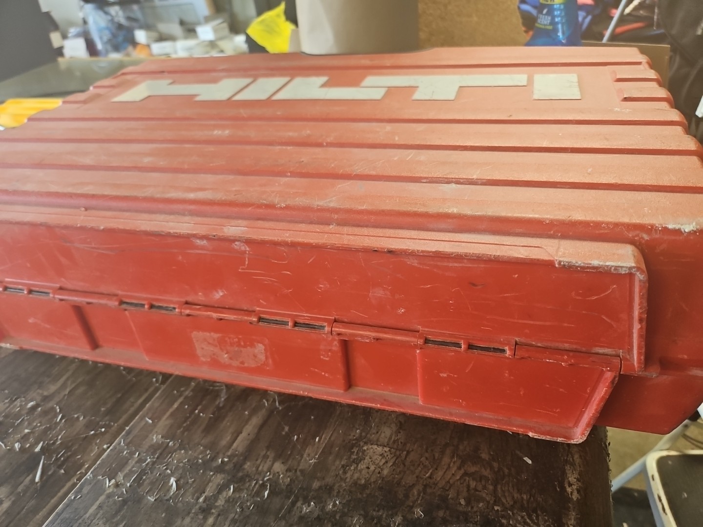 Hilti TE 50-AVR Corded Rotary Hammer Drill with Hard Case with 5 bits