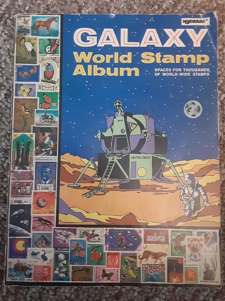 GALAXY WORLD STAMP ALBUM SPACE FOR THOUSANDS OF WORLD-WIDE STAMPS 1982