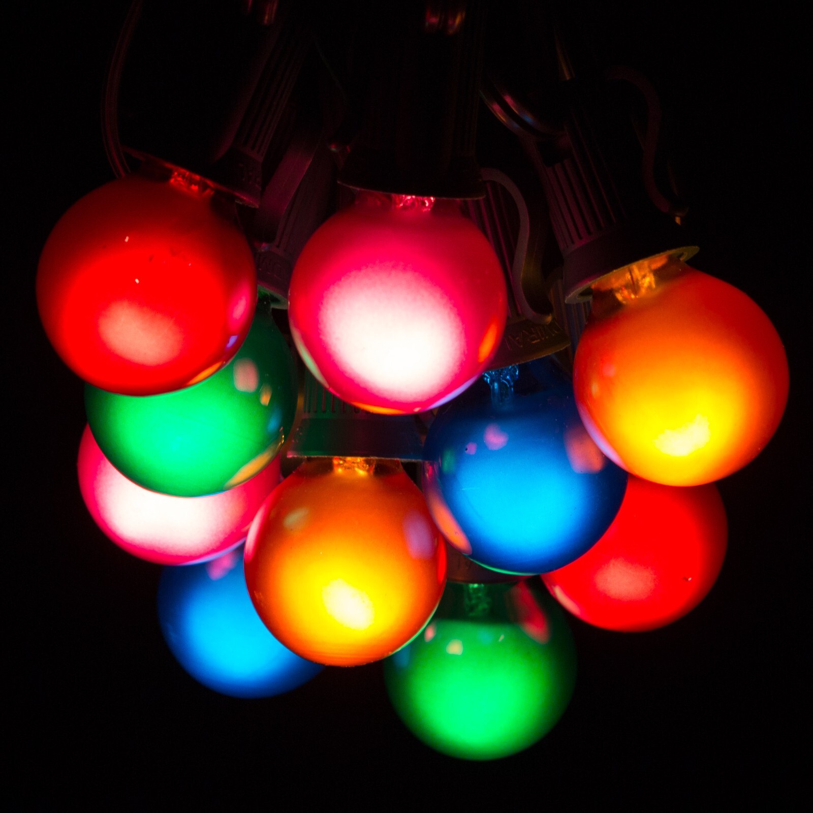 Box of 25 G30 Assorted Colored 1.2” 5W C7 E12 Base String Light Replacement Bulb