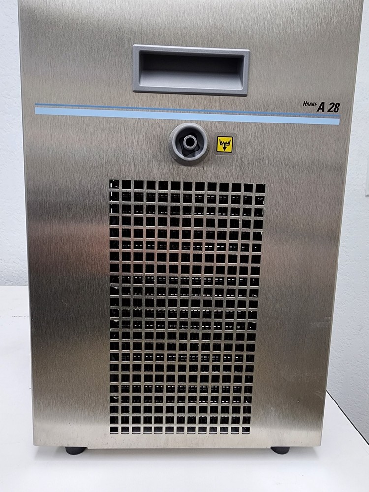 Thermo HAAKE A28 Chiller Recirculating Bath w/ SC100 Digital Controller, Working