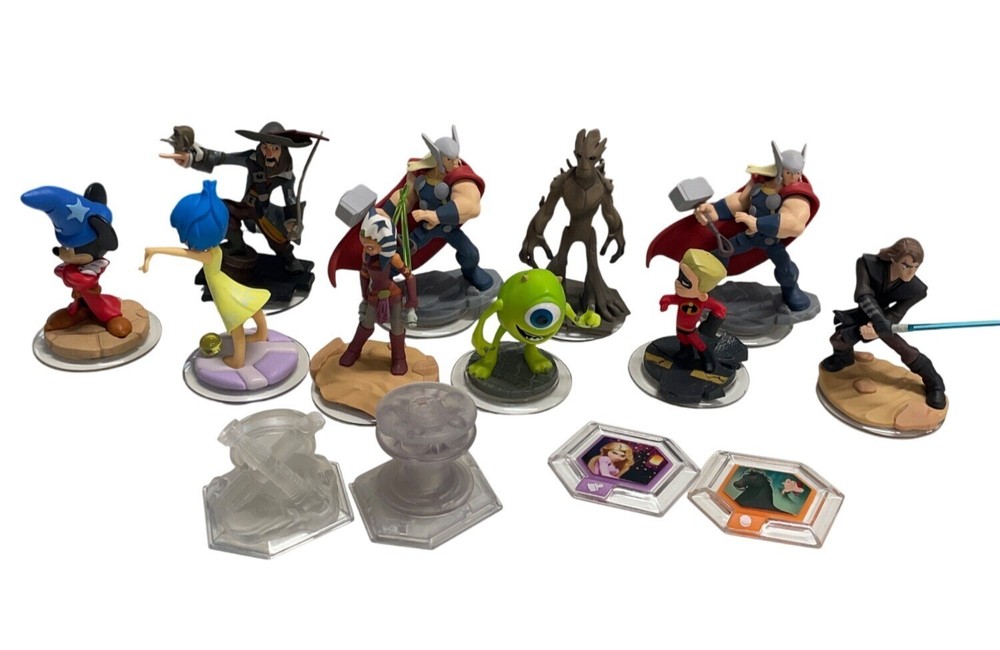 Infinity Game Pieces Playset Lot Assorted 2.0 Figures Characters