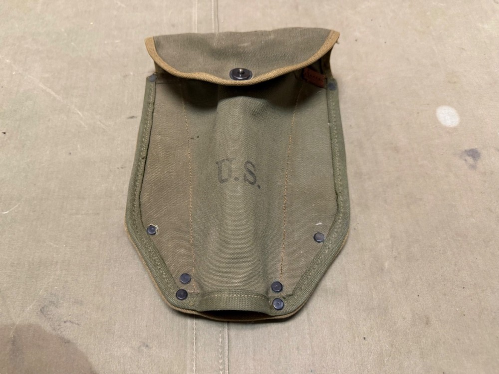 ORIGINAL WWII US ARMY M1943 M43 COMBAT FIELD SHOVEL CARRIER COVER-TRANS, ,1944