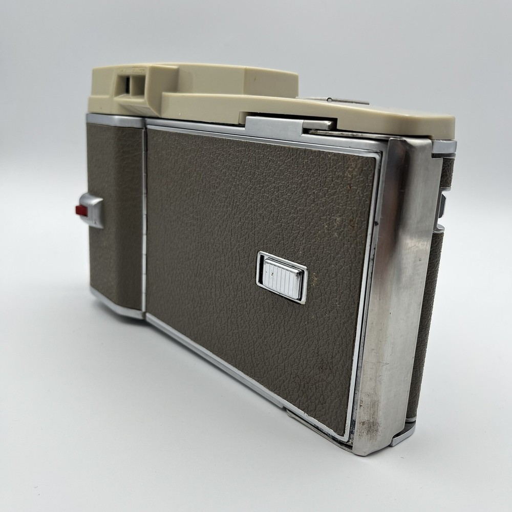 1950's Polaroid Land Camera Model 800 - Untested - NEEDS HINGE REPAIRS