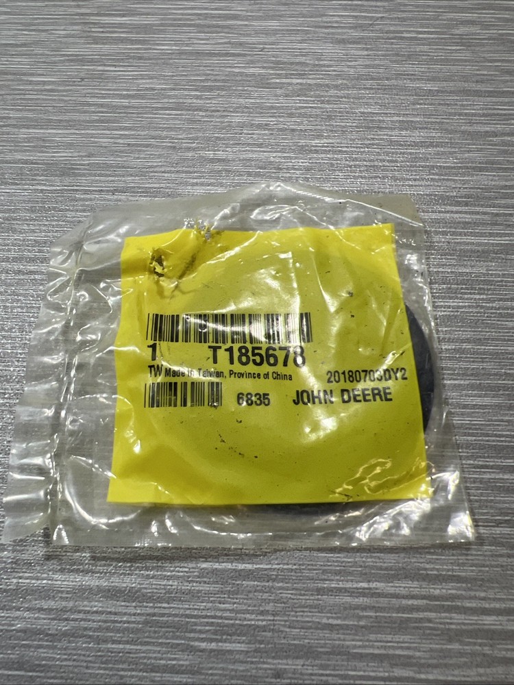 John Deere Washer - T185678
