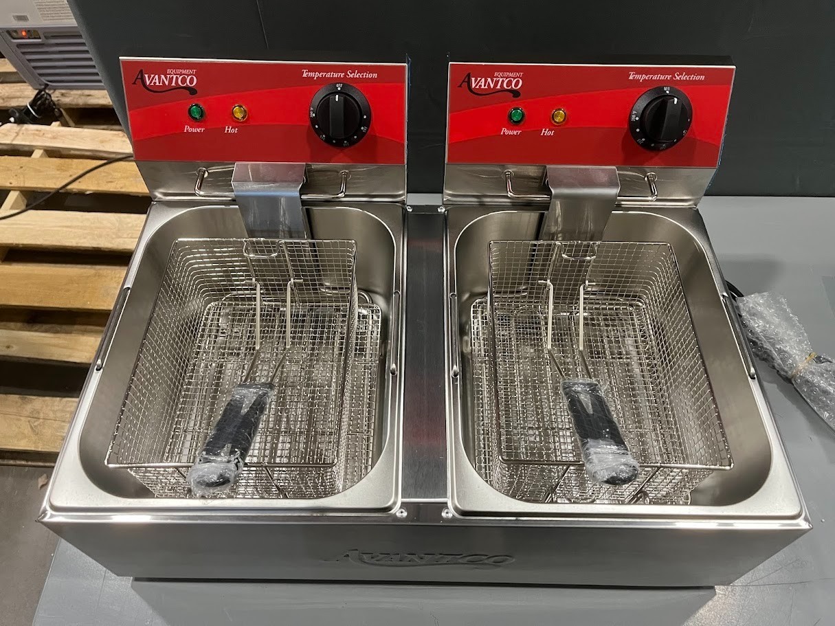 20 lb. 120V, 3500W Commercial Restaurant Dual Tank Electric Countertop Fryer