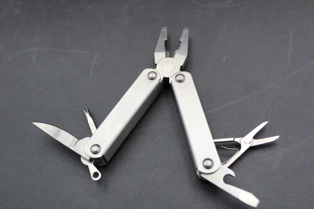 Stainless Mini-Tool Multi-Tool with pouch