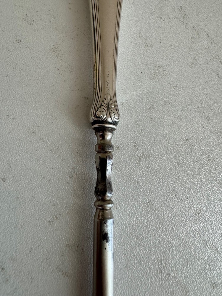 Antique Sterling Silver Handle Button Hook w/ Leaf Decoration & Monogram