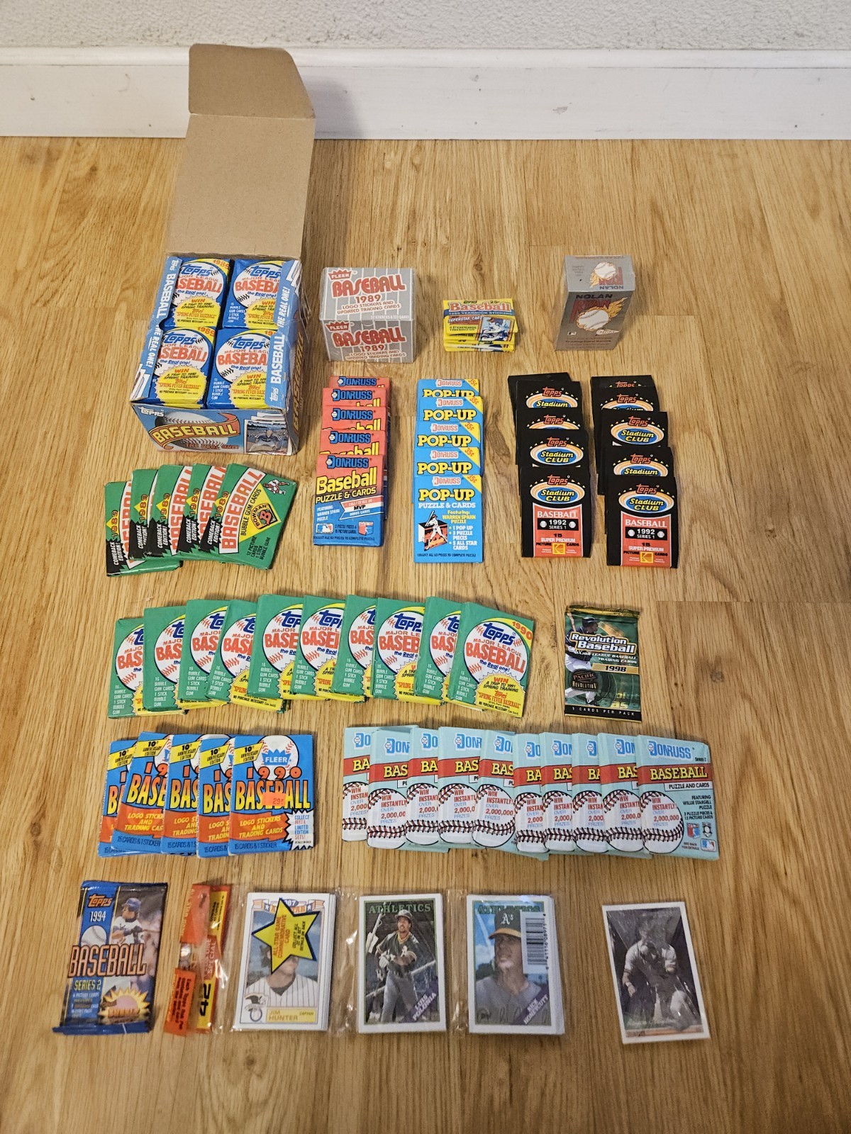 100 Baseball Card Lot - UNOPENED Packs - Possible HOF Or Rookies - See QTY Bonus