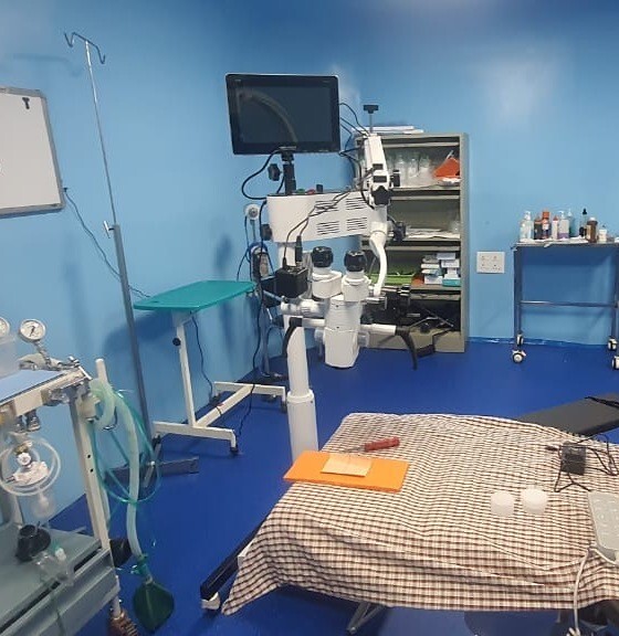 Surgical Operating Microscope Five Step with Camera, LCD, Motorized A1