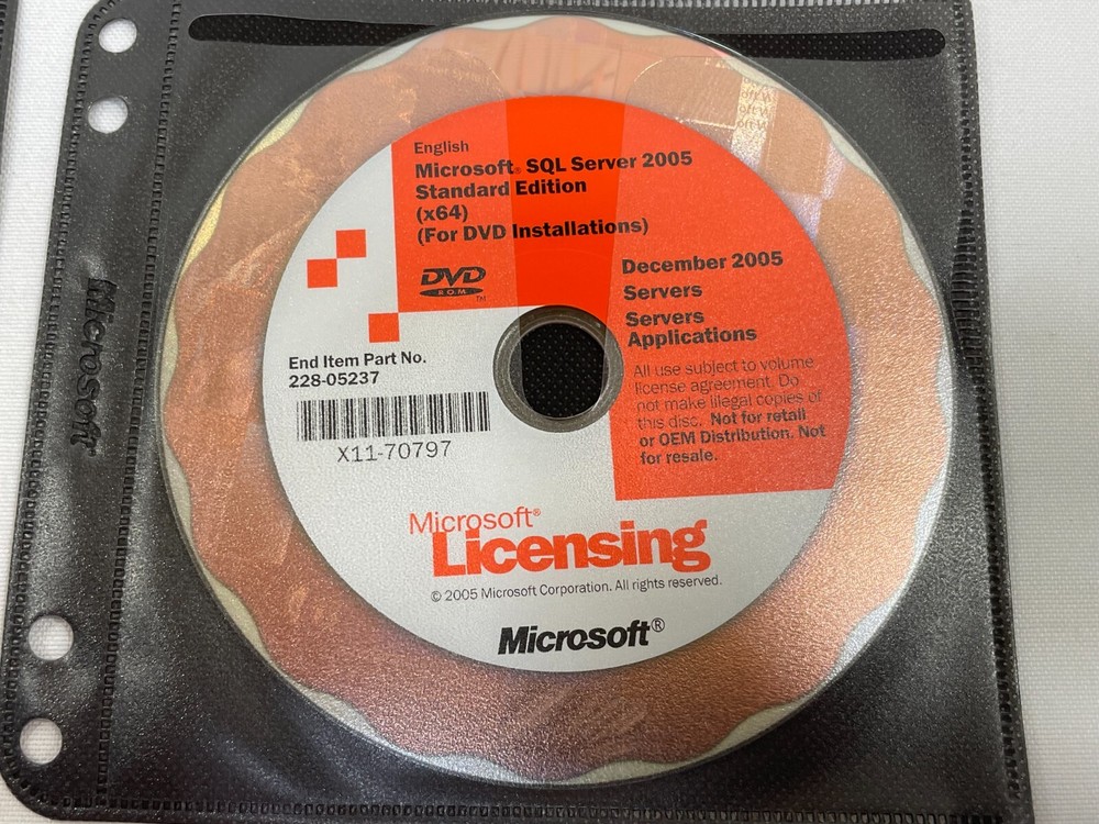 Microsoft SQL Server 2005 for DVD Installations Windows PC 6-Disc Set Software