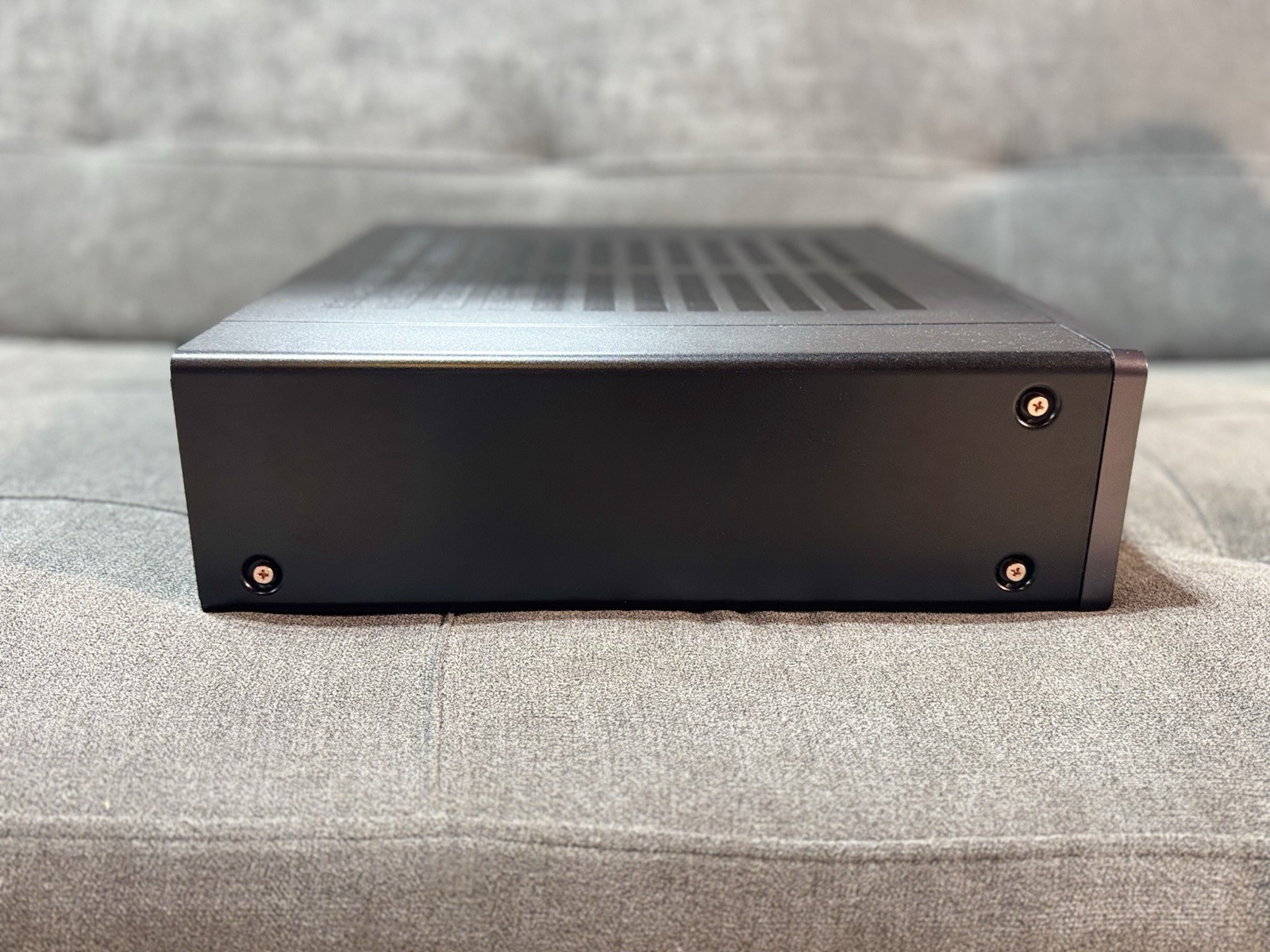 Marantz Model 50 Stereo Integrated Amplifier - Black - Excellent Condition!!