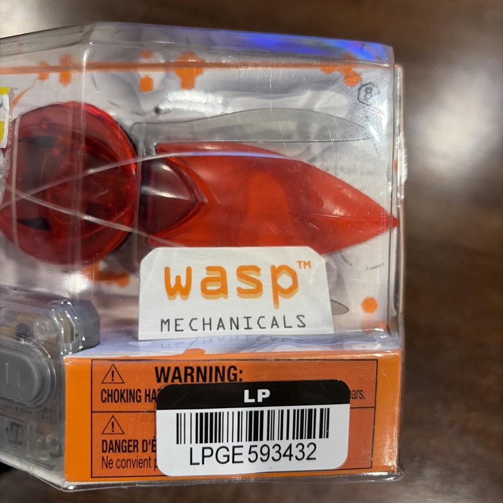 Hexbug Micro Robotic Creatures Wasp Mechanicals Red R/C Remote Controlled New!