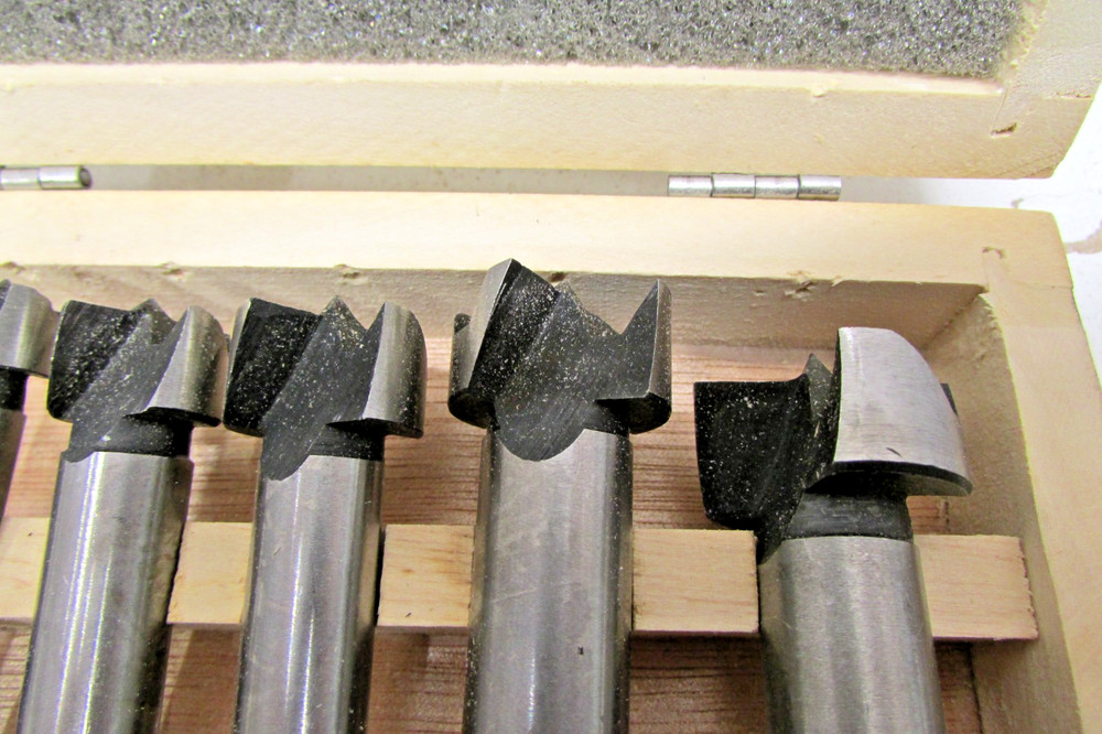 7 Piece Forstner Drill Bits set. (1/4"-1")