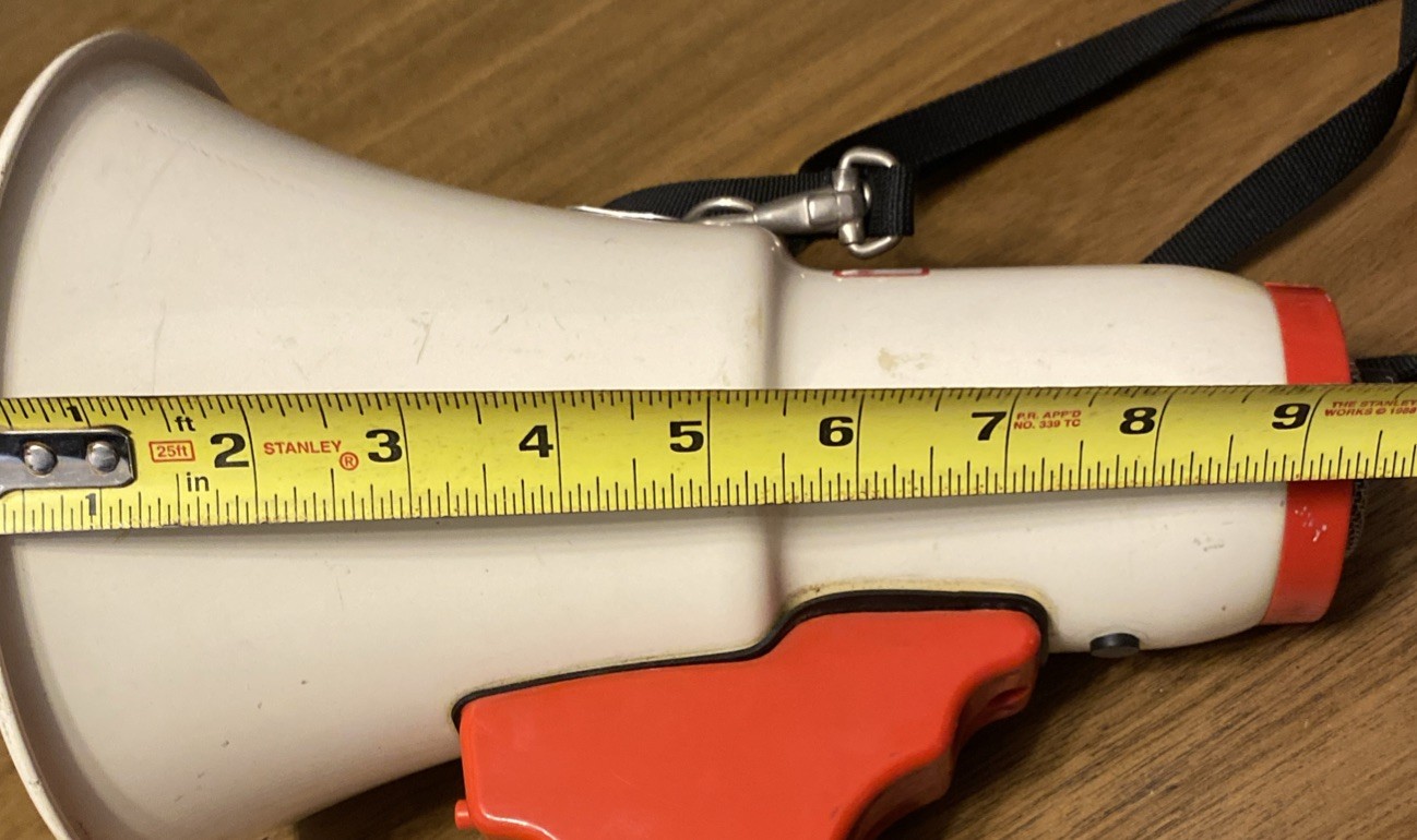 FEDERAL SIGNAL VOICE GUN MEGAPHONE BULLHORN A12S VINTAGE HEAVY DUTY