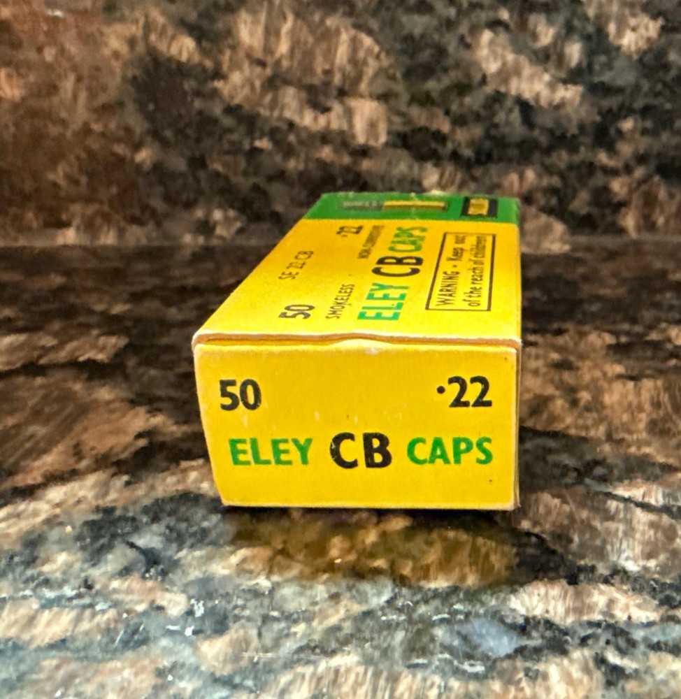Vintage ELEY CB CAPS 22 Smokless Non Corrosive Solid Ammo Box Empty Good