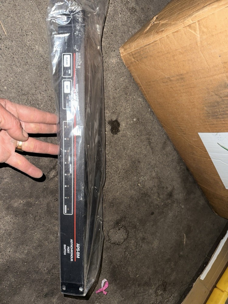 WTI CONSOLE PORT SWITCH APS-8M