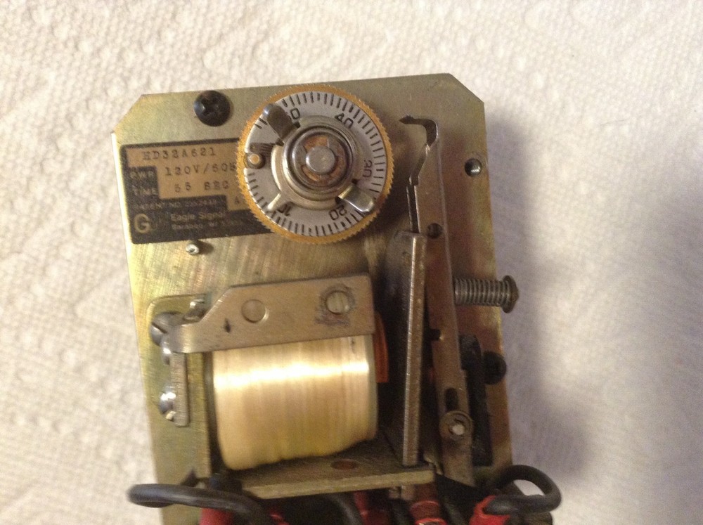 Eagle Signal HD32A621 Timer