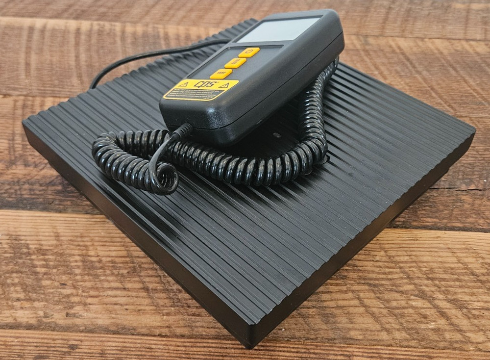 CPS CC220 Compute-A-Charge Refrigerant Charging Scale with Case