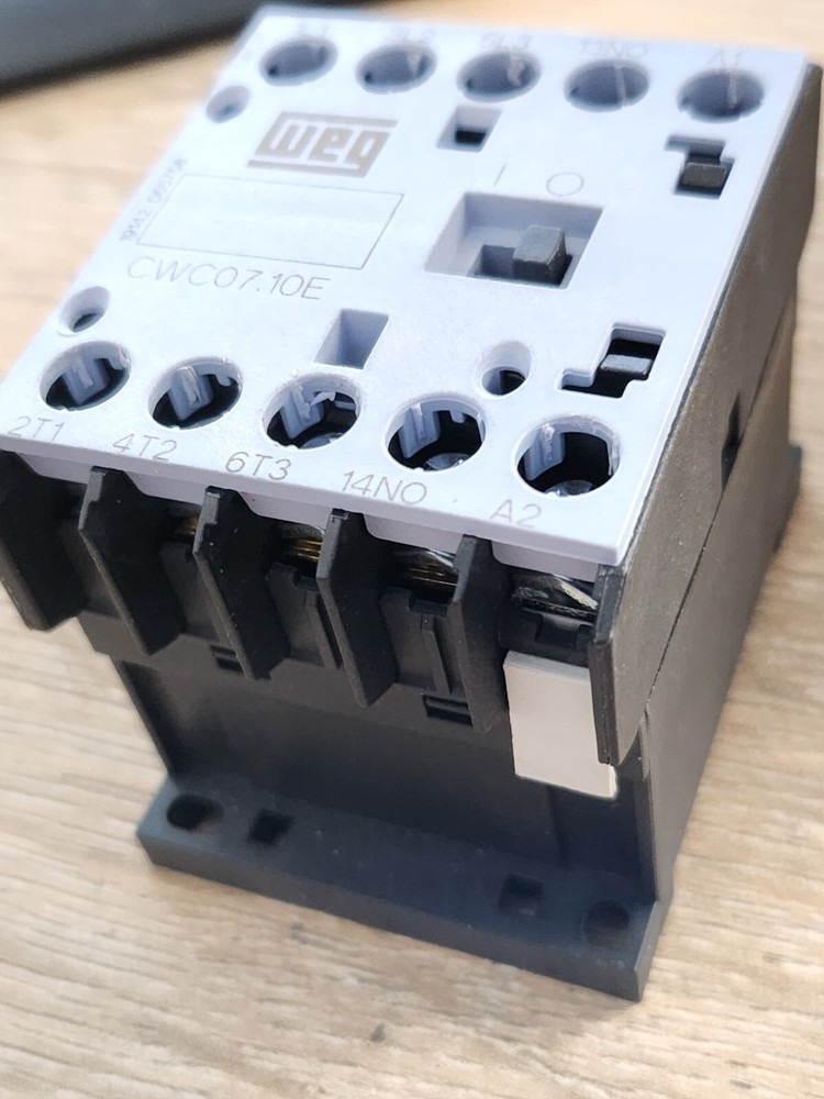 WAG CWC07.10E  Mini Contactor