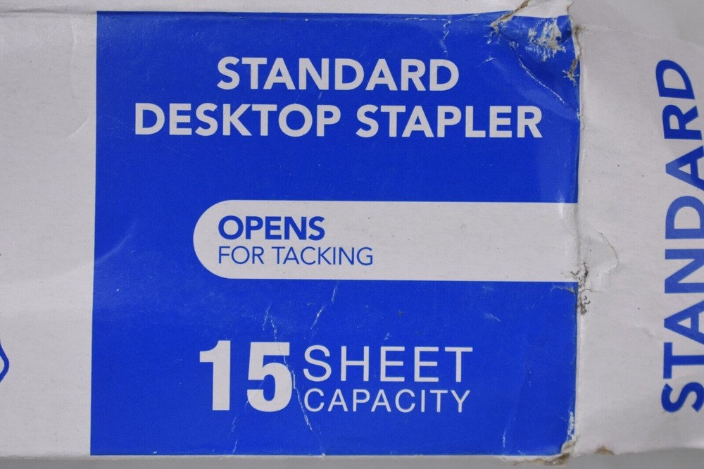 Swingline Standard Desktop Stapler & 15000 Chisel Point Standard Staples