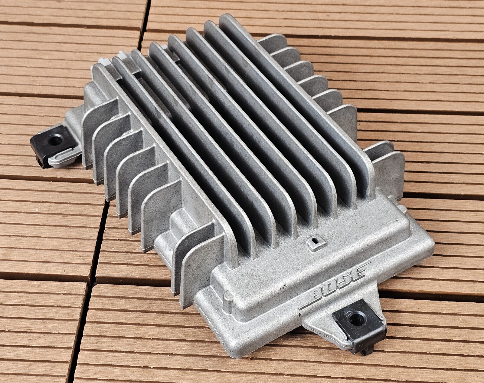 2010-2017 GMC Acadia 25994310 Bose Audio Sound System Amplifier OEM JDM Used