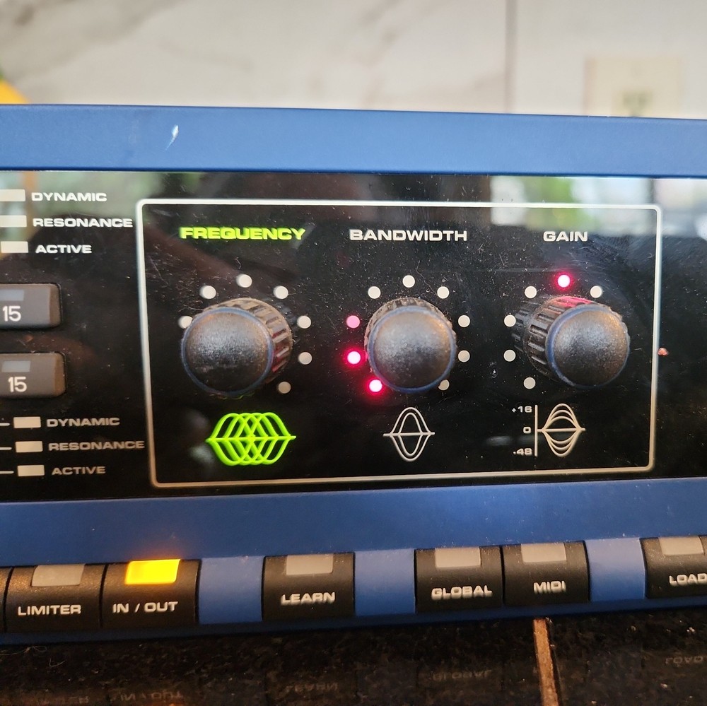 SAMSON D-3500 🌈RaRe🌈 Parametric Equalizer/feedback management system