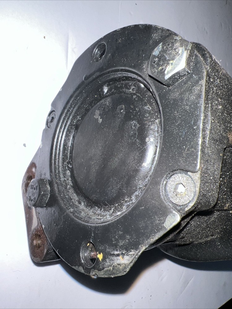 5301082 Cummins Air Compressor 1 Cyl (USED)