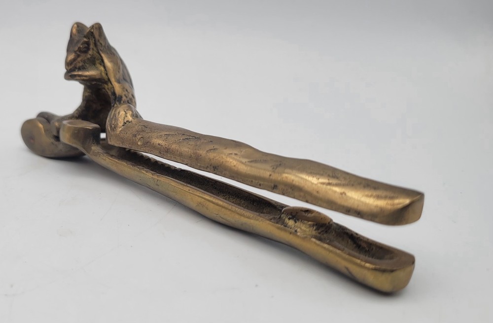 Vintage 5" SQUIRREL Golden SOLID BRASS Nut Cracker OLD
