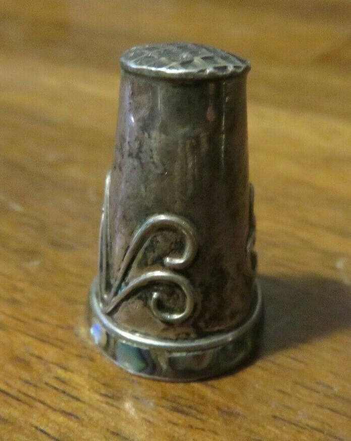 VINTAGE THIMBLE ABALONE TRIM GOOD SHAPE