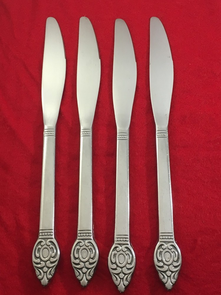 1881 Rogers Oneida Danish Court Stainless 4-pc Solid Dinner Knife 8 7/8"